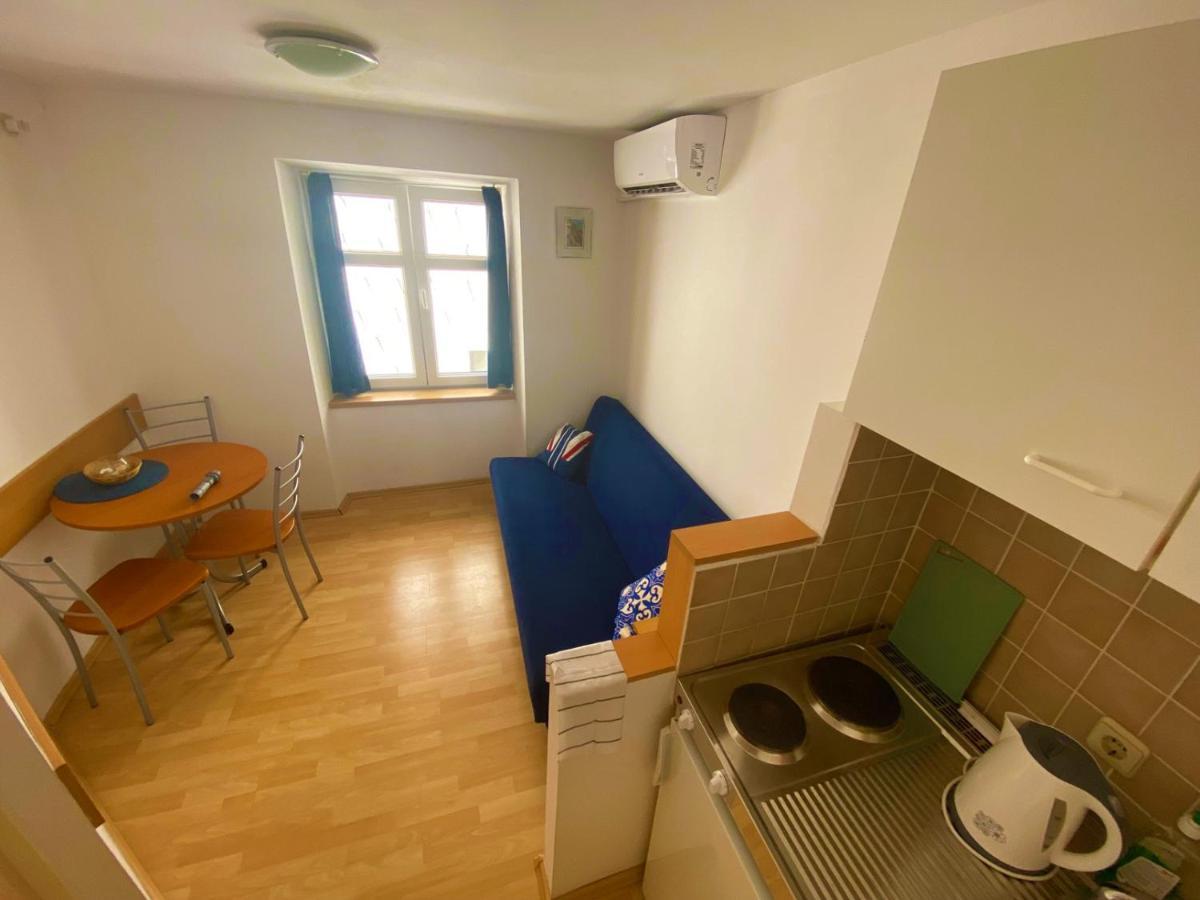 Sailor Apartments Паг Екстериор снимка